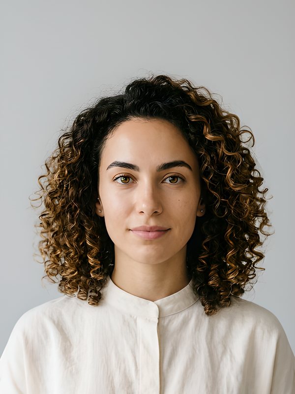 Dossier portrait of Kerrin
